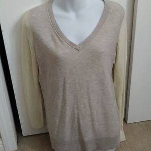 V neck sweater
